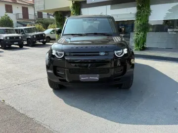 LAND ROVER LAND ROVER Defender 110 3.0D I6 S TOTAL BLACK AU