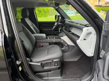 LAND ROVER LAND ROVER Defender 110 3.0D I6 S TOTAL BLACK AU