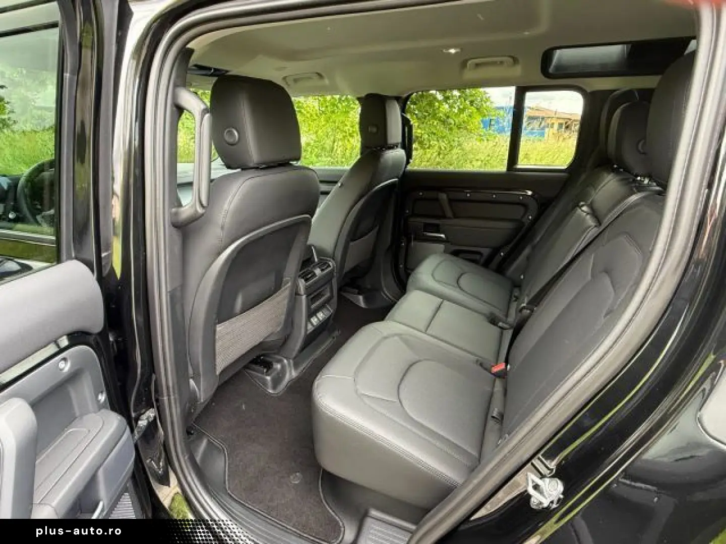 LAND ROVER LAND ROVER Defender 110 3.0D I6 S TOTAL BLACK AU