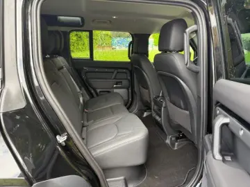 LAND ROVER LAND ROVER Defender 110 3.0D I6 S TOTAL BLACK AU