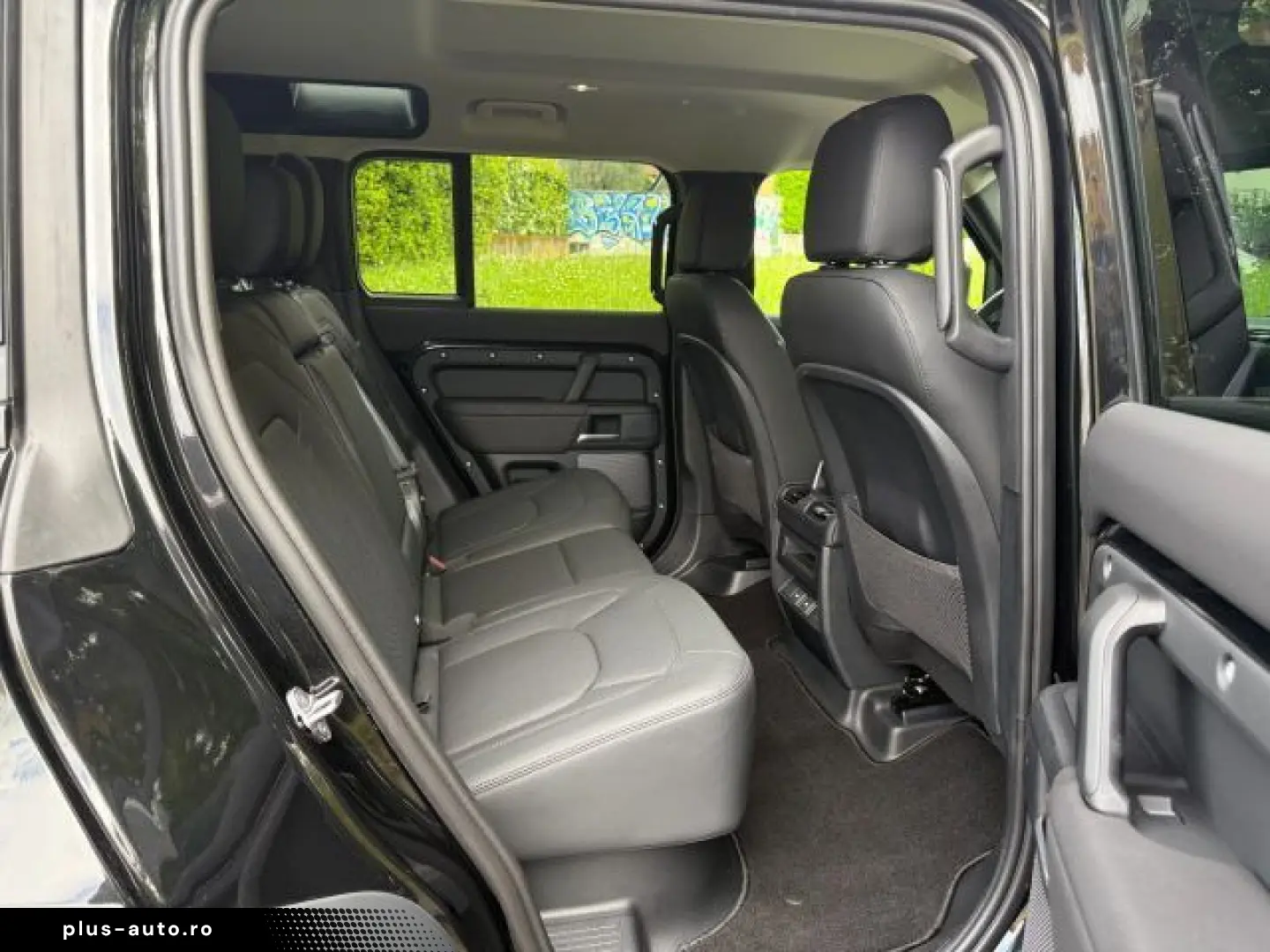 LAND ROVER LAND ROVER Defender 110 3.0D I6 S TOTAL BLACK AU