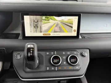 LAND ROVER LAND ROVER Defender 110 3.0D I6 S TOTAL BLACK AU