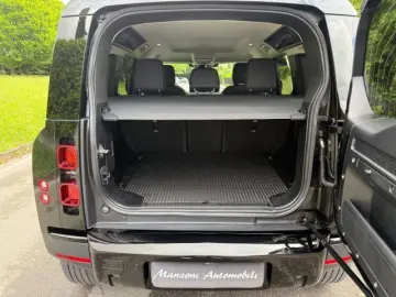 LAND ROVER LAND ROVER Defender 110 3.0D I6 S TOTAL BLACK AU