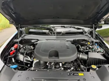 LAND ROVER LAND ROVER Defender 110 3.0D I6 S TOTAL BLACK AU