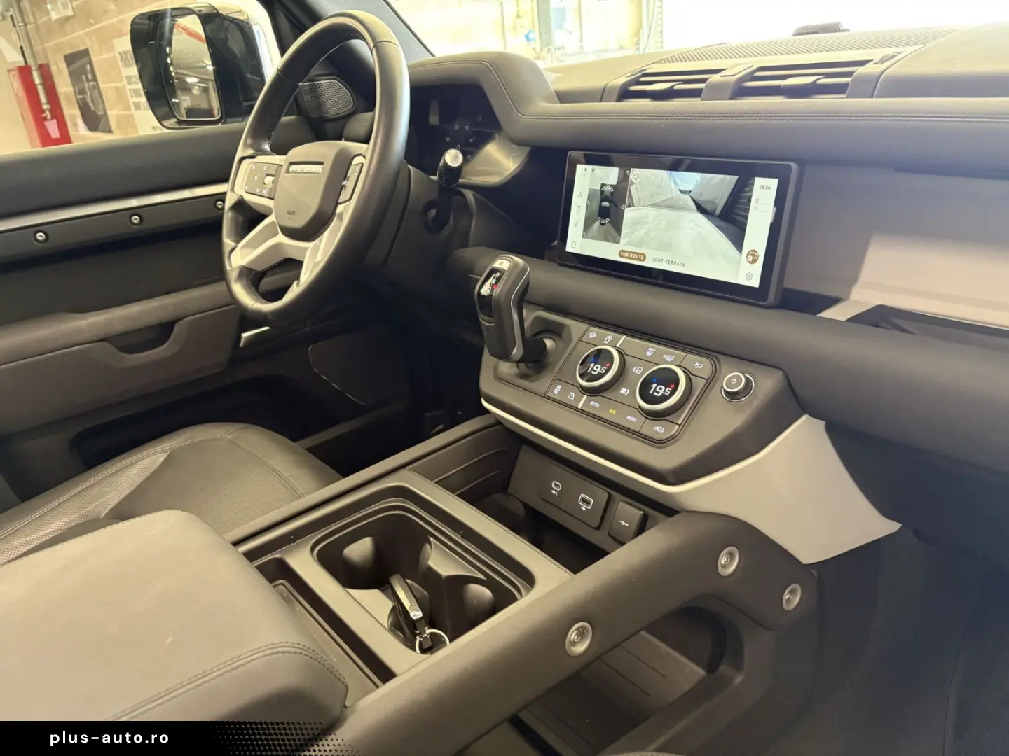 LAND ROVER Defender DEFENDER 90 S 3.0 D200  PANORAMA  APPLE