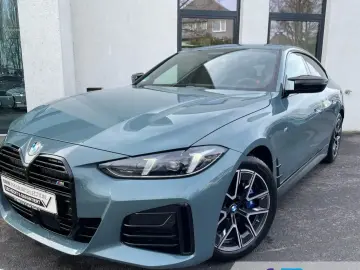 BMW M440i xDrive GC M Sport    360 Glasdach ACC H&K