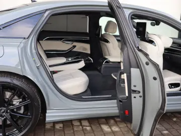 AUDI A8L 60 TFSIe lang exclusive  QUANTUM    UNIKAT