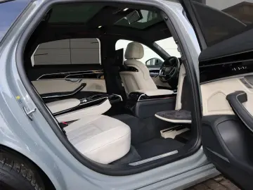 AUDI A8L 60 TFSIe lang exclusive  QUANTUM    UNIKAT