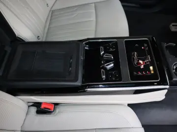 AUDI A8L 60 TFSIe lang exclusive  QUANTUM    UNIKAT