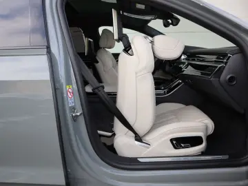 AUDI A8L 60 TFSIe lang exclusive  QUANTUM    UNIKAT