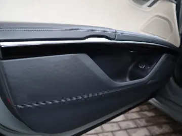 AUDI A8L 60 TFSIe lang exclusive  QUANTUM    UNIKAT