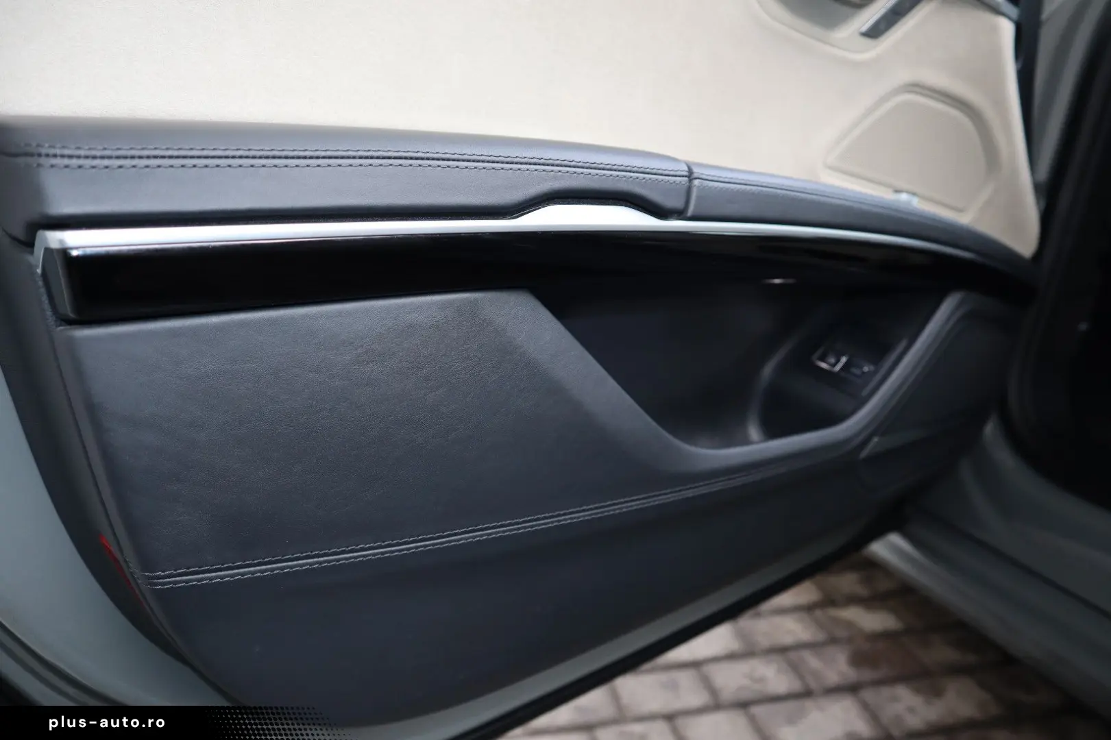 AUDI A8L 60 TFSIe lang exclusive  QUANTUM    UNIKAT