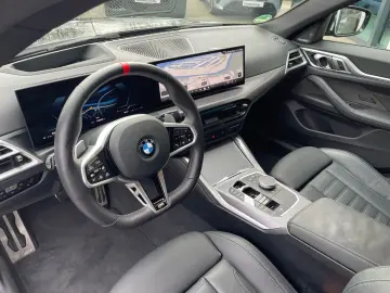 BMW M440i xDrive M Sport Pro    Glasdach DAProf