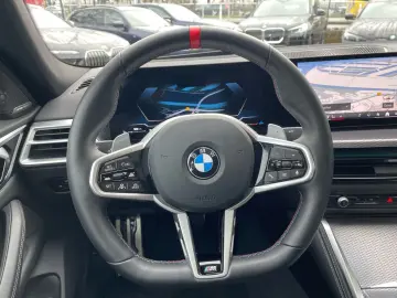 BMW M440i xDrive M Sport Pro    Glasdach DAProf
