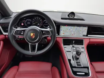 PORSCHE Panamera 4 E-Hyb. Edition 10 Jahre