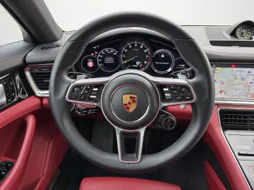PORSCHE Panamera 4 E-Hyb. Edition 10 Jahre