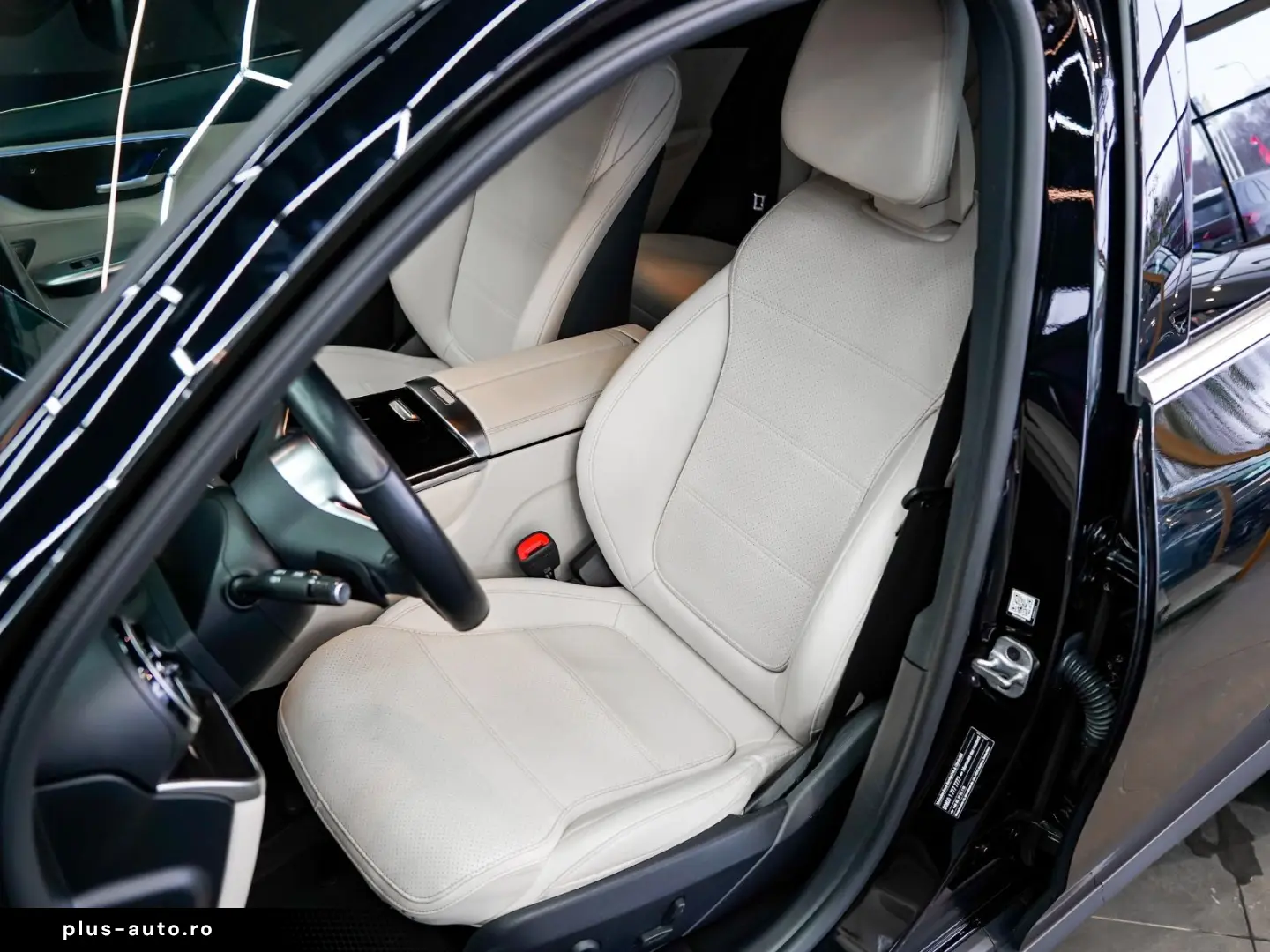 MERCEDES-BENZ GLC 300e 4Matic Burmester Distronic Pl&hellip;