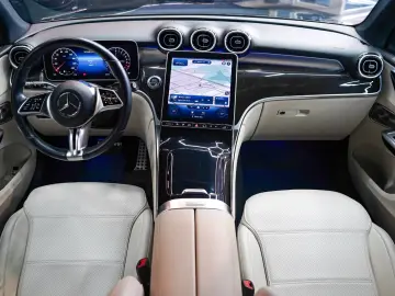 MERCEDES-BENZ GLC 300e 4Matic Burmester Distronic Pl&hellip;