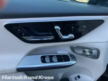 MERCEDES-BENZ GLC 220 d 4Matic Avantgarde Advanced P&hellip;