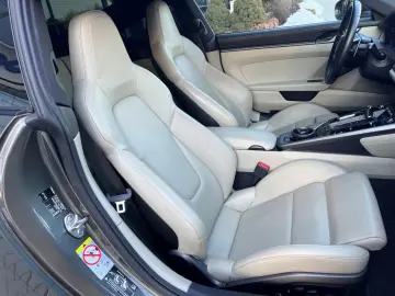 PORSCHE 911 992 CARRERA 4S COUPE