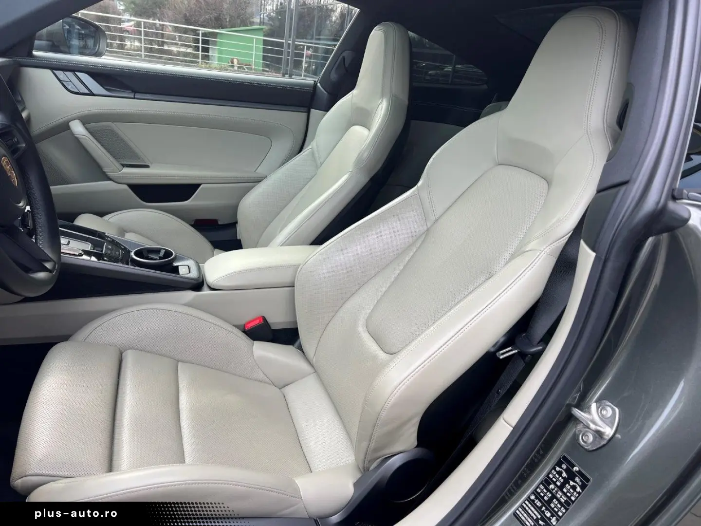 PORSCHE 911 992 CARRERA 4S COUPE