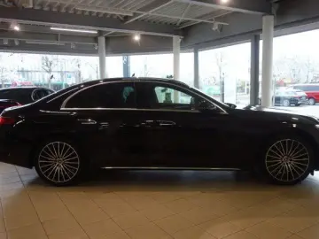 MERCEDES-BENZ E 220 d AMG LINE LED 360 20 ZO AHK KÜHLER BEL