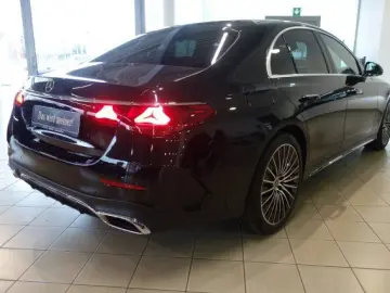 MERCEDES-BENZ E 220 d AMG LINE LED 360 20 ZO AHK KÜHLER BEL