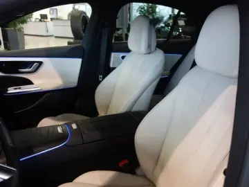 MERCEDES-BENZ E 220 d AMG LINE LED 360 20 ZO AHK KÜHLER BEL