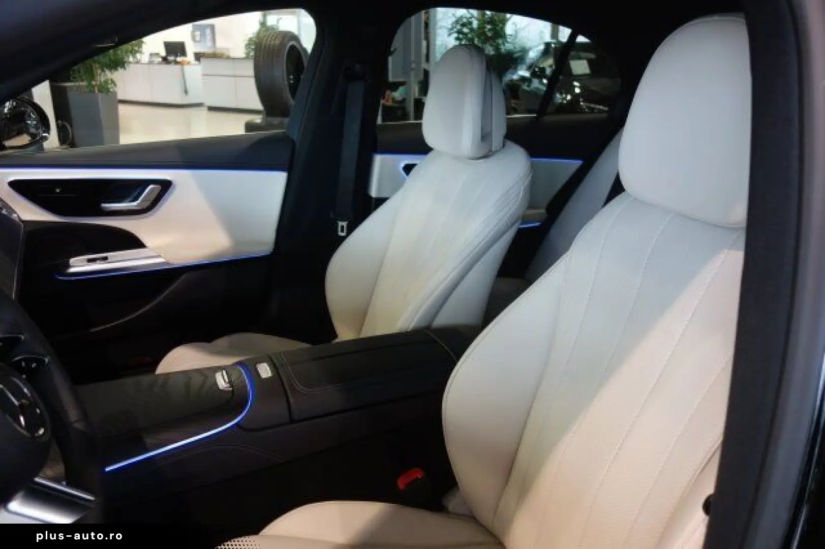 MERCEDES-BENZ E 220 d AMG LINE LED 360 20 ZO AHK KÜHLER BEL