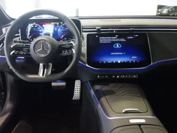 MERCEDES-BENZ E 220 d AMG LINE LED 360 20 ZO AHK KÜHLER BEL