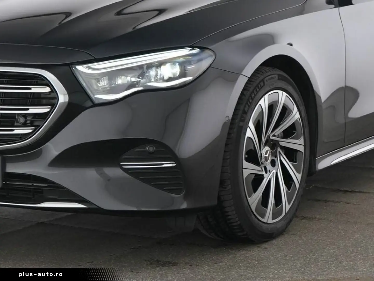 MERCEDES-BENZ E 300 e Limousine mit EQ Hybrid Technologie