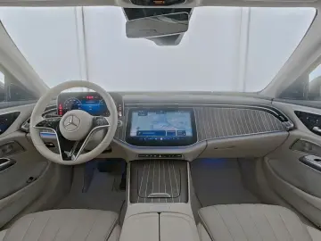 MERCEDES-BENZ E 300 e Limousine mit EQ Hybrid Technologie