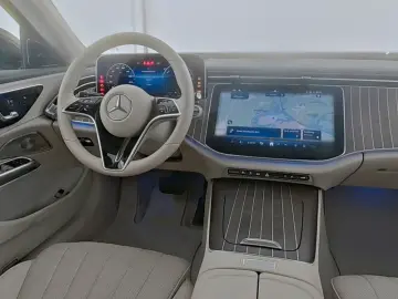 MERCEDES-BENZ E 300 e Limousine mit EQ Hybrid Technologie