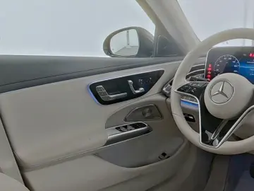 MERCEDES-BENZ E 300 e Limousine mit EQ Hybrid Technologie