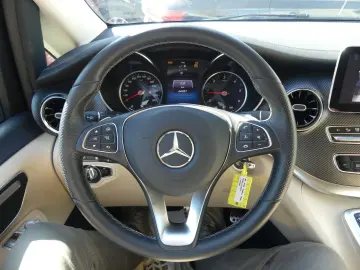 MERCEDES-BENZ V 300 d 4Mat Avantgarde AMG 3xE-TÜR AI&hellip;
