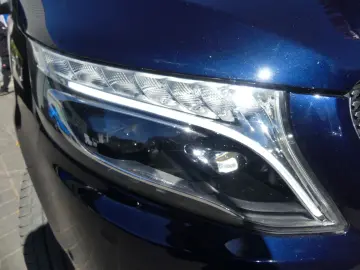 MERCEDES-BENZ V 300 d 4Mat Avantgarde AMG 3xE-TÜR AI&hellip;