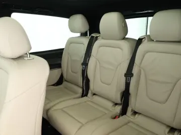 MERCEDES-BENZ V 300 d 4M lang Avantgarde AMG 8S Pano&hellip;