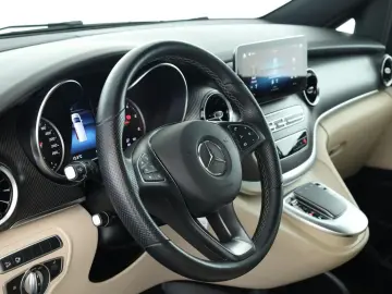 MERCEDES-BENZ V 300 d 4M lang Avantgarde AMG 8S Pano&hellip;