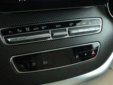 MERCEDES-BENZ V 300 d 4M lang Avantgarde AMG 8S Pano&hellip;