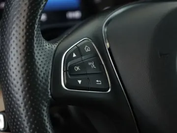 MERCEDES-BENZ V 300 d 4M lang Avantgarde AMG 8S Pano&hellip;