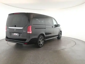 MERCEDES-BENZ V 300 d 4M lang Avantgarde AMG 8S Pano&hellip;