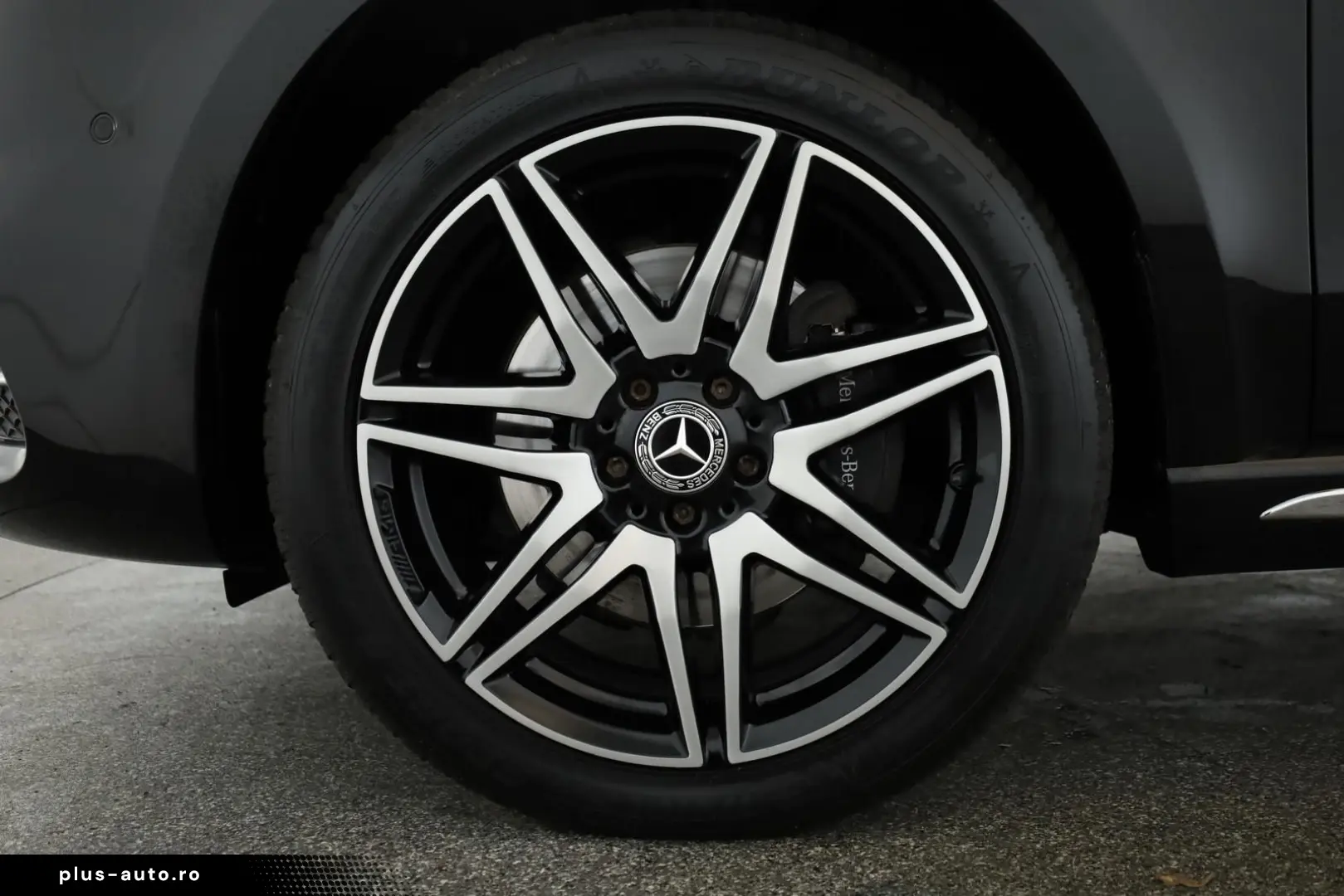 MERCEDES-BENZ V 300 d 4M lang Avantgarde AMG 8 Pano &hellip;