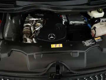 MERCEDES-BENZ V 300 d 4M lang Avantgarde AMG 8 Pano &hellip;