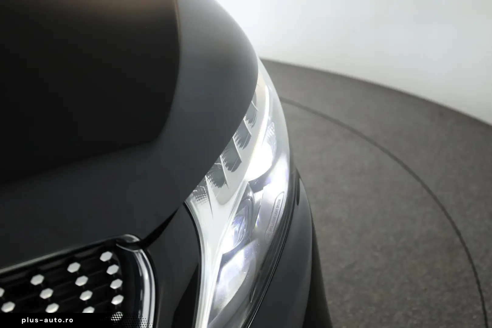 MERCEDES-BENZ V 300 d 4M lang Avantgarde AMG 8 Pano &hellip;