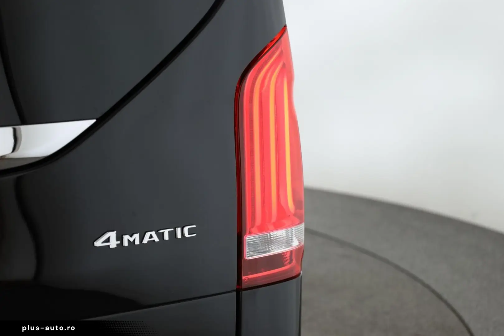 MERCEDES-BENZ V 300 d 4M lang Avantgarde AMG 8 Pano &hellip;