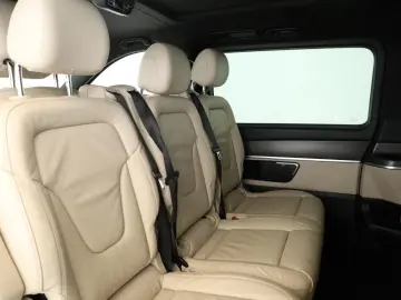 MERCEDES-BENZ V 300 d 4M lang Avantgarde AMG 8 Pano &hellip;