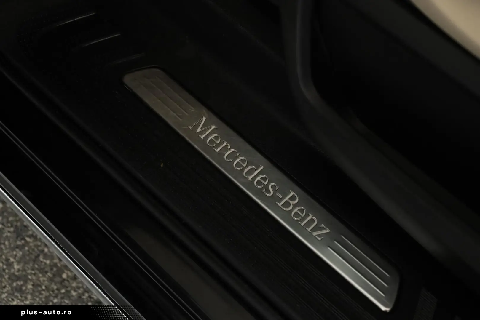 MERCEDES-BENZ V 300 d 4M lang Avantgarde AMG 8 Pano &hellip;