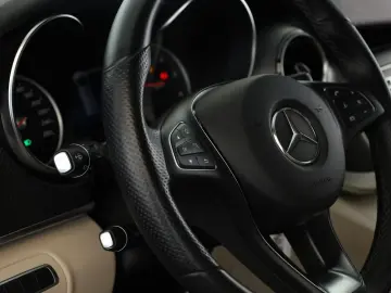 MERCEDES-BENZ V 300 d 4M lang Avantgarde AMG 8 Pano &hellip;