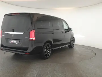 MERCEDES-BENZ V 300 d 4M lang Avantgarde AMG 8 Pano &hellip;