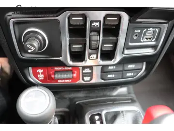 Jeep Wrangler Rubicon MY25 SkyOneTouch EU6d El. Verd